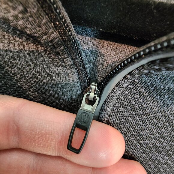 Lululemon Metal Vent Tech 1/2 Zip 2.0 Deep Coal Grey Long Sleeve Pullover XXL - Picture 4 of 10